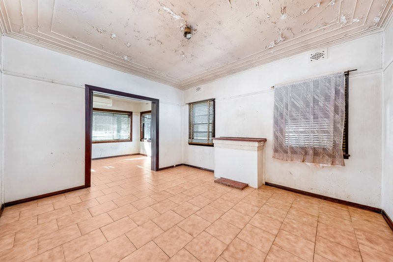 Photo - 98A Griffiths Avenue, Bankstown NSW 2200 - Image 3