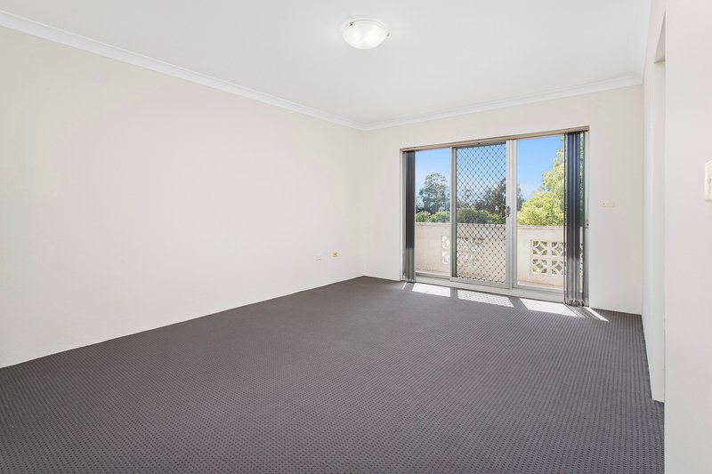 Photo - 9/9-11 Collaery Avenue, Fairy Meadow NSW 2519 - Image 2