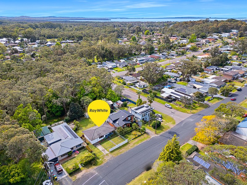 99 Albatross Road, Berkeley Vale NSW 2261