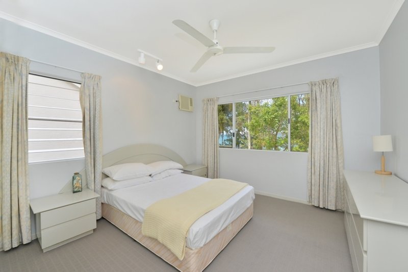 Photo - 99 Arlington Esplanade, Clifton Beach QLD 4879 - Image 13