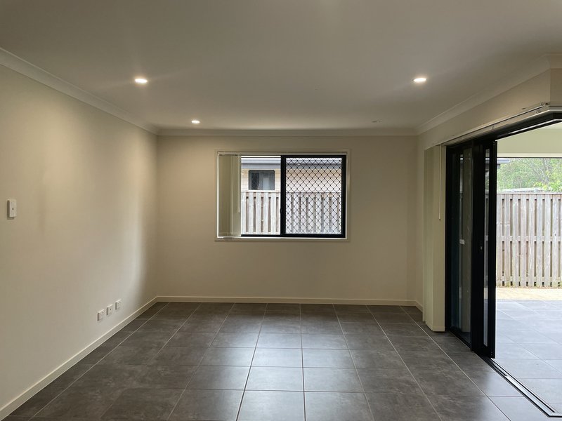Photo - 99 Baptisia Circuit, Caboolture QLD 4510 - Image 5