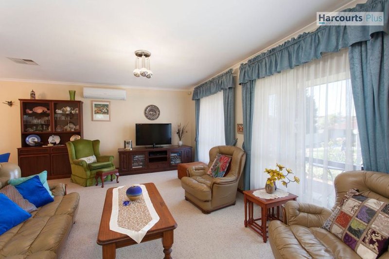 Photo - 99 Barramundi Drive, Hallett Cove SA 5158 - Image 8