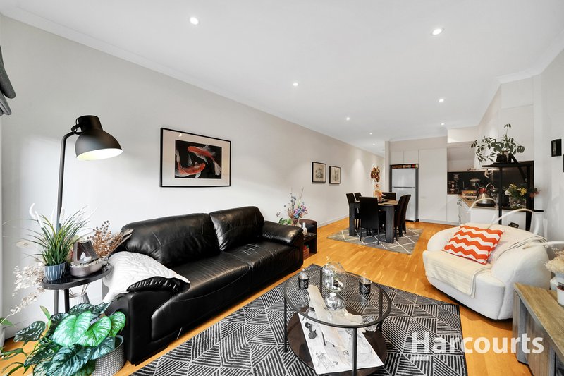 Photo - 99 Campaspe Way, Point Cook VIC 3030 - Image 10