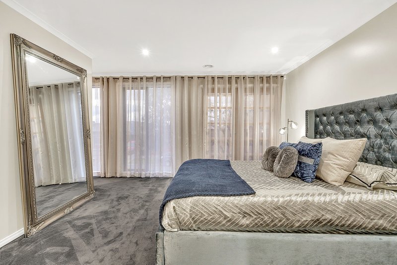 Photo - 99 Charteris Drive, Craigieburn VIC 3064 - Image 18