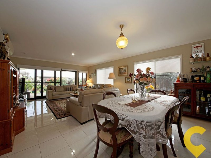 Photo - 99 Cowen Terrace, North Lakes QLD 4509 - Image 5