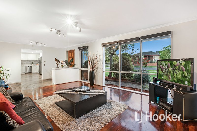 Photo - 99 Darling Way, Narre Warren VIC 3805 - Image 4