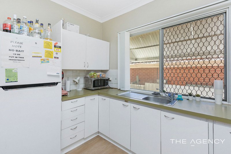 Photo - 99 Devenish Street, East Victoria Park WA 6101 - Image 2