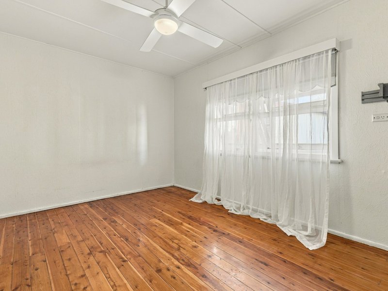 Photo - 99 Diamond Head Drive, Budgewoi NSW 2262 - Image 6