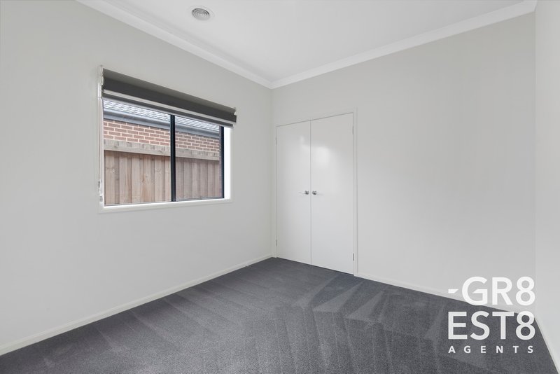 Photo - 99 Everlasting Boulevard, Cranbourne West VIC 3977 - Image 9