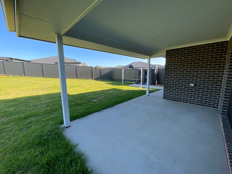 Photo - 99 Evesham Circuit, Tamworth NSW 2340 - Image 18