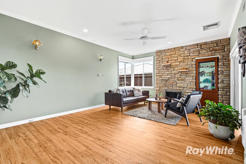 Photo - 99 Girraween Road, Girraween NSW 2145 - Image 5
