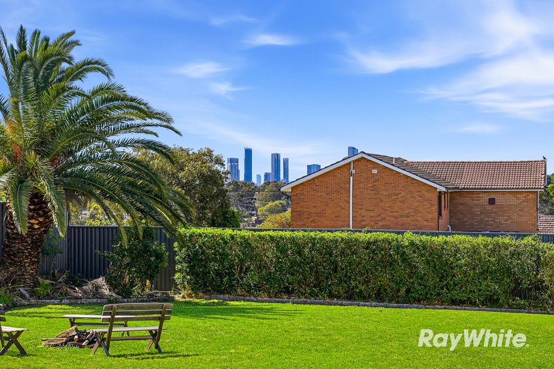 Photo - 99 Girraween Road, Girraween NSW 2145 - Image 17