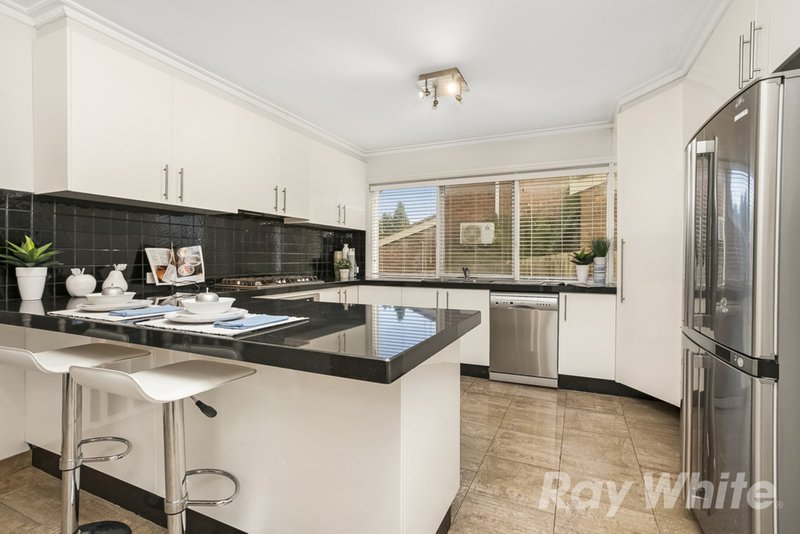 Photo - 99 Grandview Road, Wheelers Hill VIC 3150 - Image 4