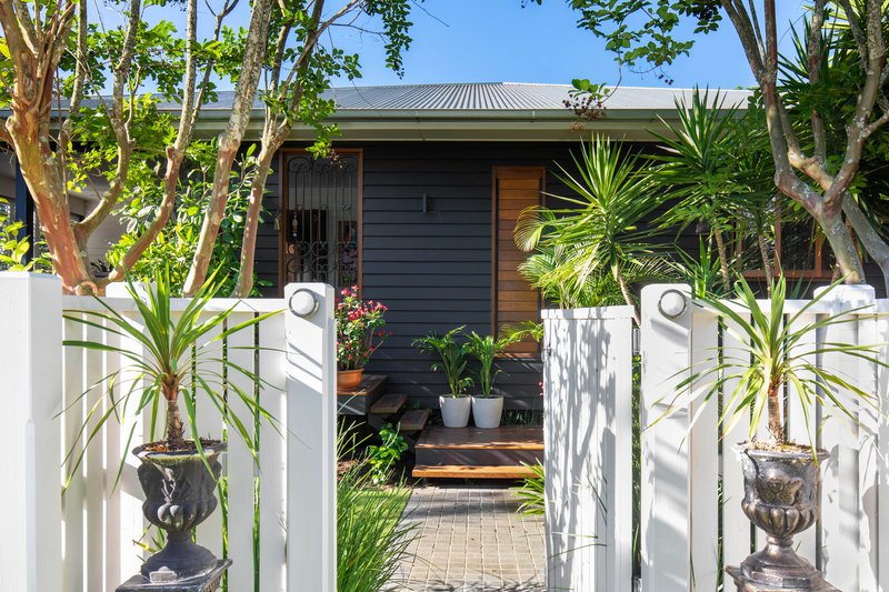 Photo - 99 Hilda Street, Corinda QLD 4075 - Image 2