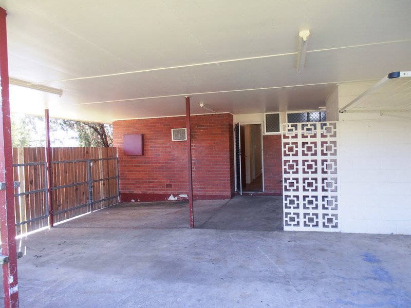 Photo - 99 Hoare Street, Manunda QLD 4870 - Image 7