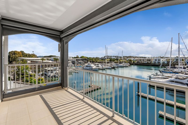 Photo - 99 John Lund Drive, Hope Island QLD 4212 - Image 4