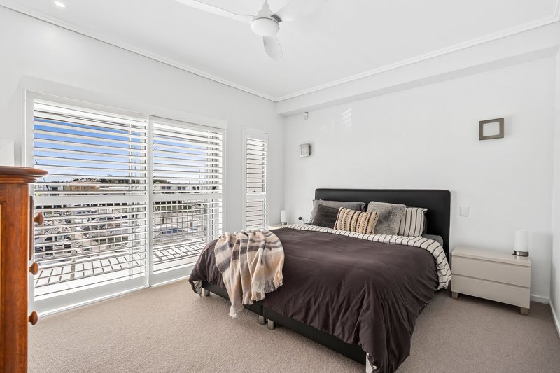 Photo - 99 John Lund Drive, Hope Island QLD 4212 - Image 12