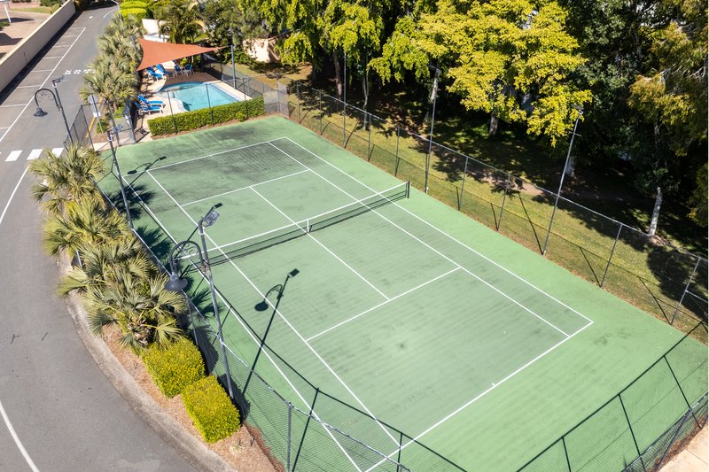 Photo - 99 John Lund Drive, Hope Island QLD 4212 - Image 27