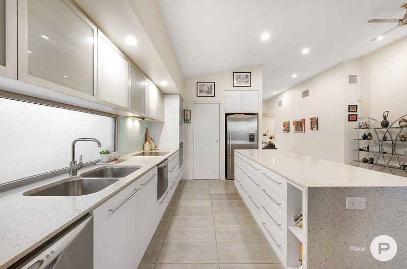Photo - 99 Martha Street, Camp Hill QLD 4152 - Image 5