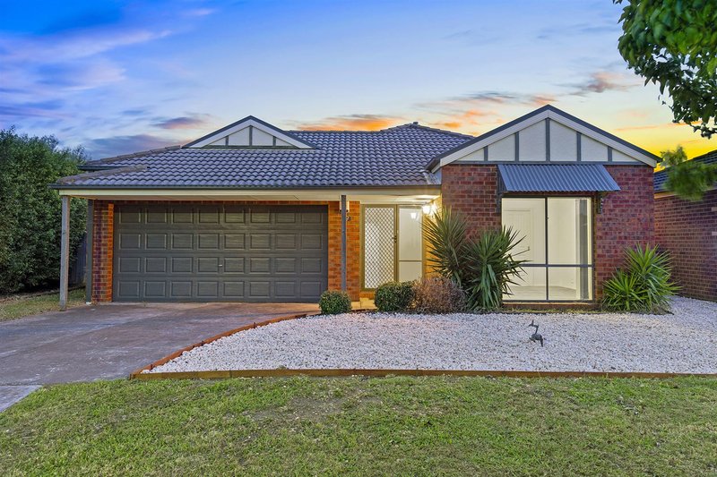 99 Melzak Way, Berwick VIC 3806