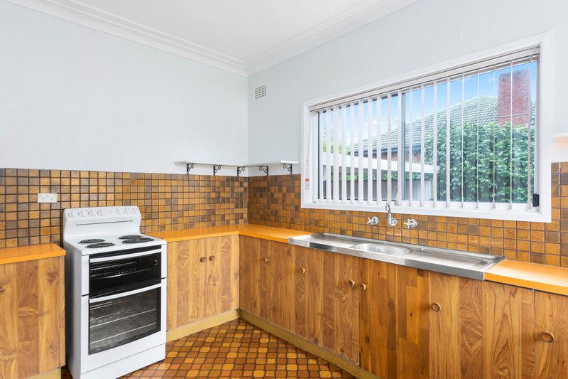 Photo - 99 Mount Keira Road, West Wollongong NSW 2500 - Image 3