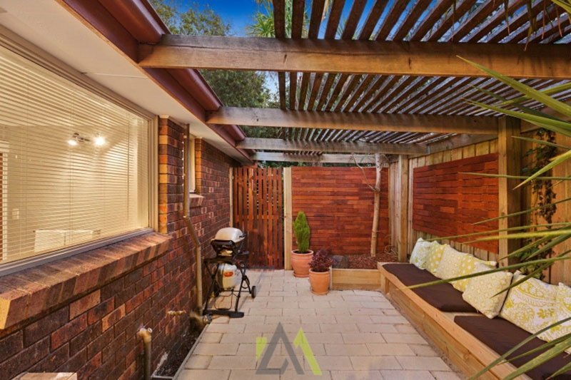 Photo - 99 Rosedale Grove, Frankston South VIC 3199 - Image 14