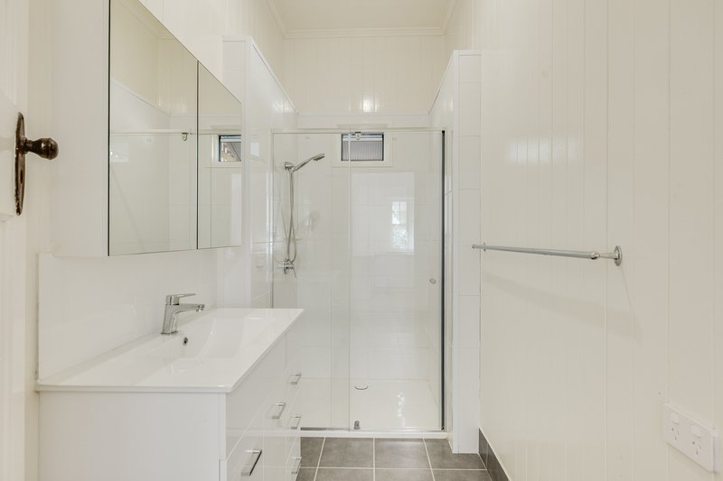 Photo - 99 Ruthven Street, Harlaxton QLD 4350 - Image 15