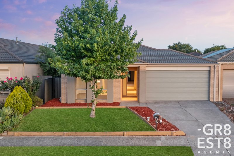 Photo - 99 Selandra Boulevard, Clyde North VIC 3978 - Image 17