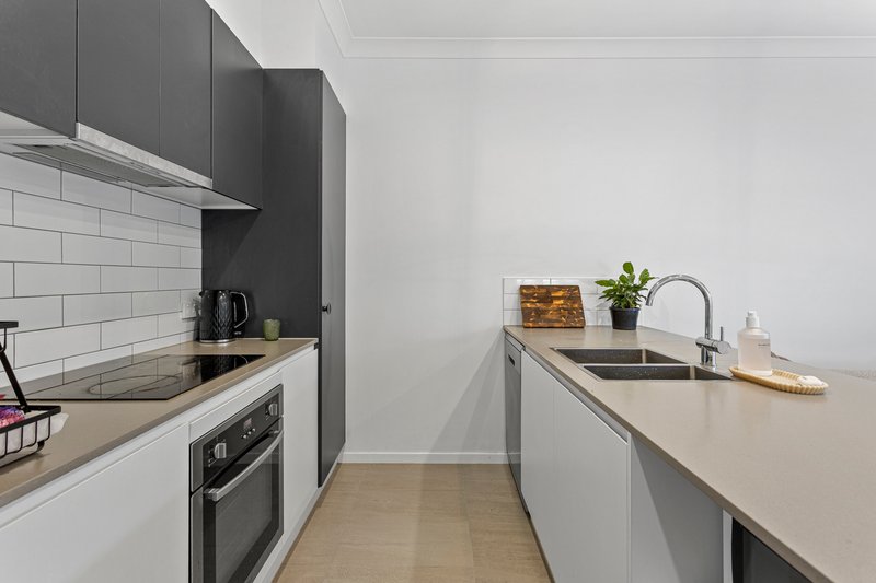 Photo - 9/9 Sheaffe Street, Bracken Ridge QLD 4017 - Image 2