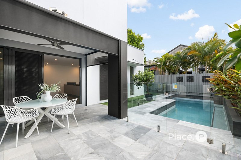 Photo - 99 Stuart Street, Bulimba QLD 4171 - Image 3