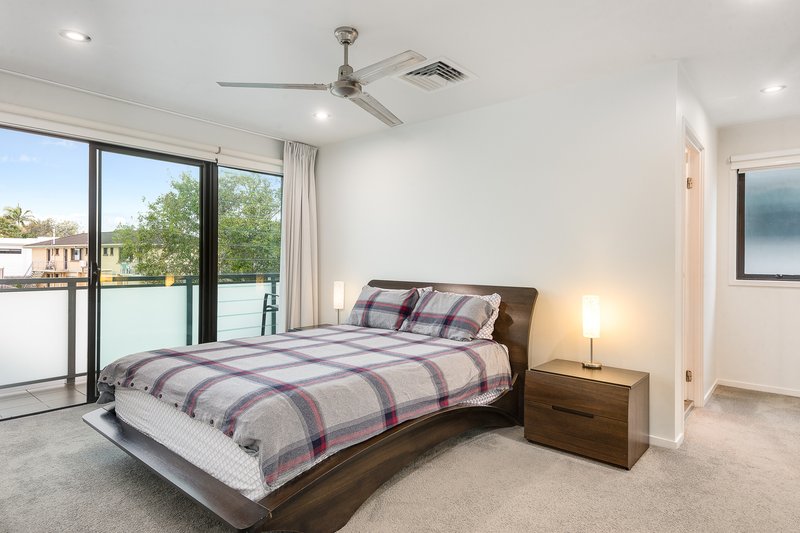 Photo - 99 Stuart Street, Bulimba QLD 4171 - Image 10