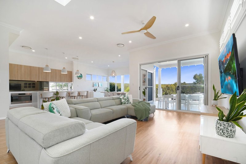 Photo - 99 Surfside Drive, Catherine Hill Bay NSW 2281 - Image 6