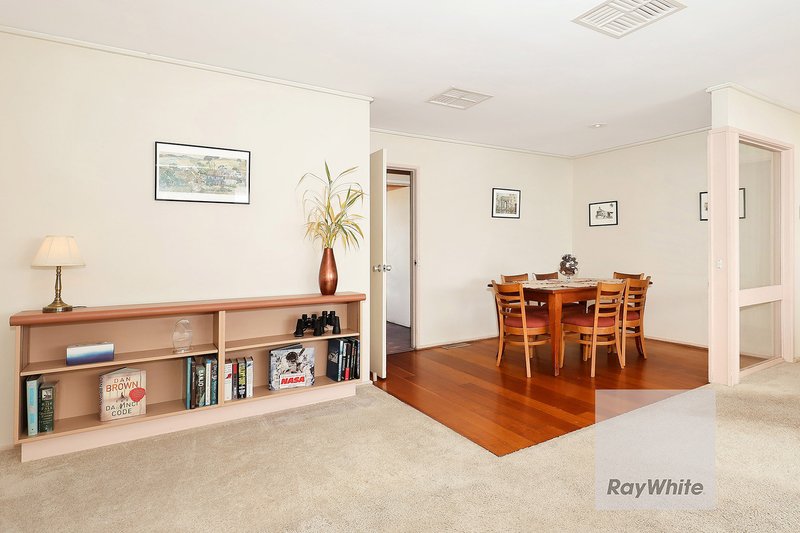 Photo - 99 Taylor Drive, Gladstone Park VIC 3043 - Image 5