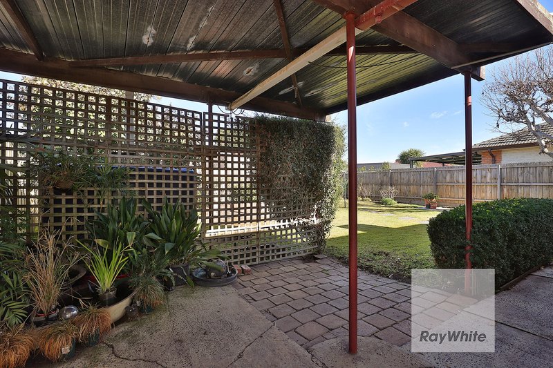 Photo - 99 Taylor Drive, Gladstone Park VIC 3043 - Image 12