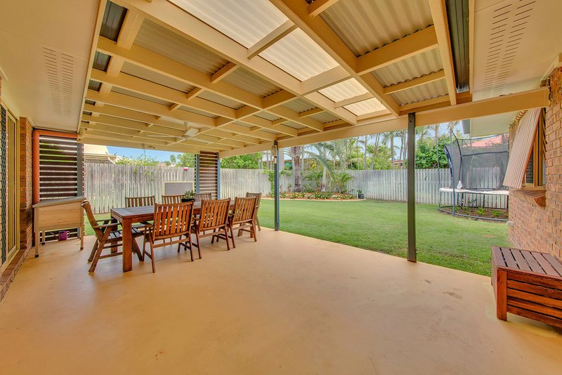 Photo - 99 The Oaks Road, Tannum Sands QLD 4680 - Image 17