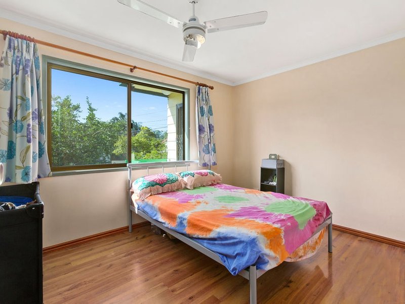 Photo - 99 Velorum Drive, Kingston QLD 4114 - Image 5