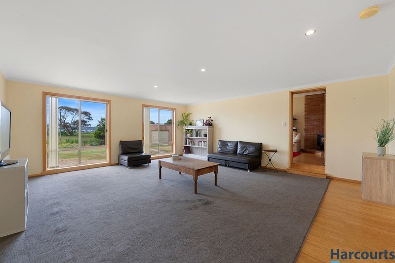 Photo - 99 Wesley Vale Road, Wesley Vale TAS 7307 - Image 2