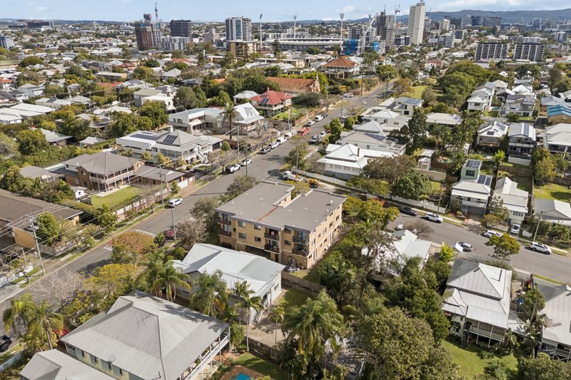 Photo - 9/90 Mowbray Terrace, East Brisbane QLD 4169 - Image 11