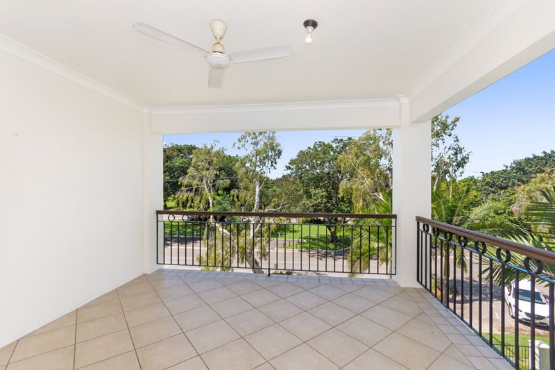 Photo - 9/92-94 Mitchell Street, North Ward QLD 4810 - Image 3