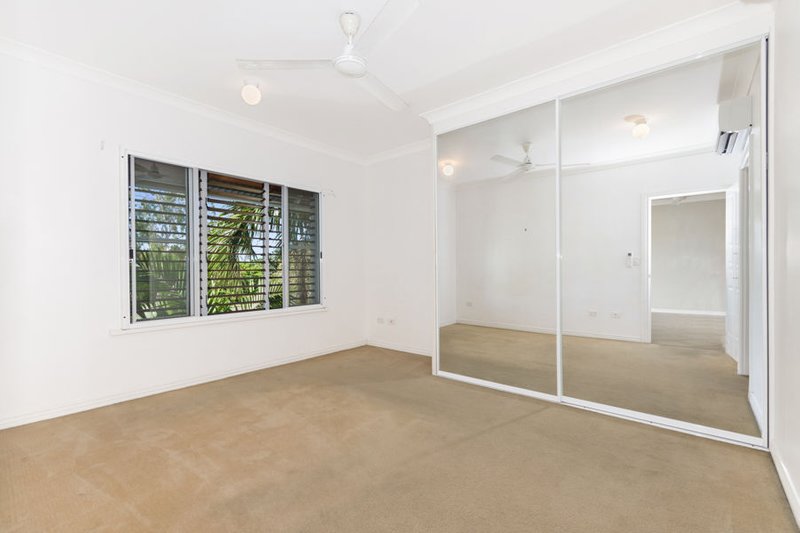 Photo - 9/92-94 Mitchell Street, North Ward QLD 4810 - Image 6