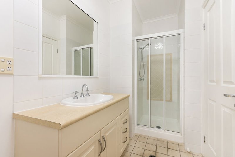 Photo - 9/92-94 Mitchell Street, North Ward QLD 4810 - Image 7