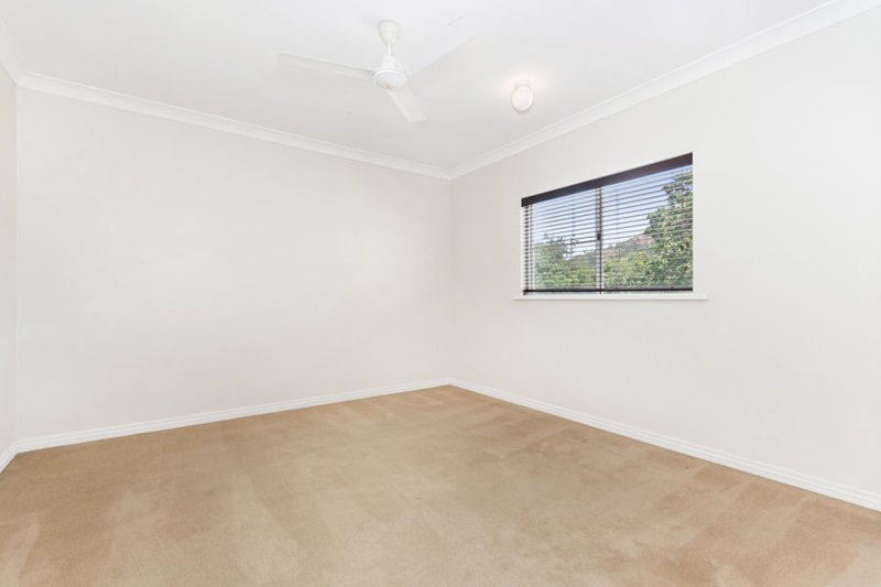 Photo - 9/92-94 Mitchell Street, North Ward QLD 4810 - Image 8