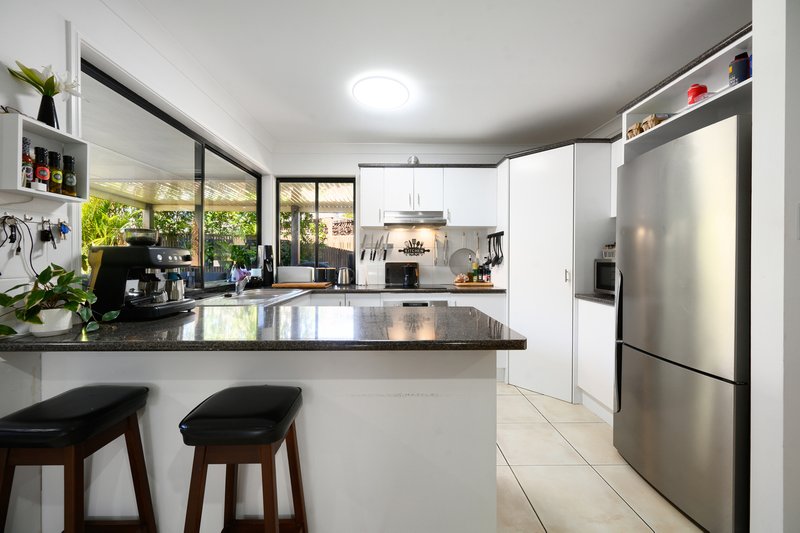 Photo - 9/95-105 Arundel Drive, Arundel QLD 4214 - Image 7