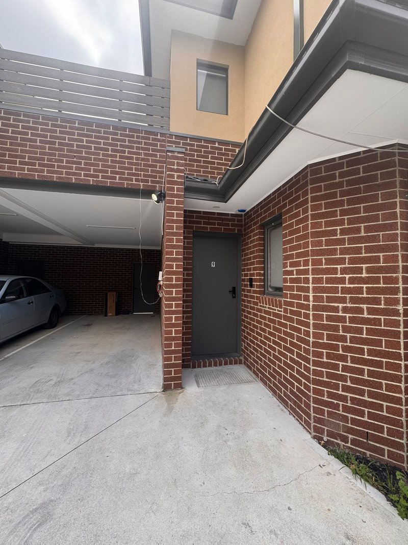 Photo - 9/95-97 Lahinch Street, Broadmeadows VIC 3047 - Image 1