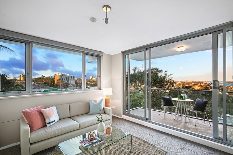 Photo - 9/95A Ridge Street, North Sydney NSW 2060 - Image 3