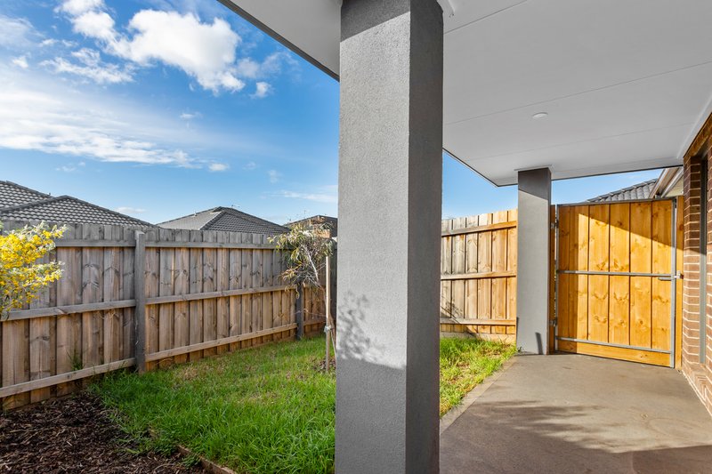 999 Coriander Open , Melton South VIC 3338