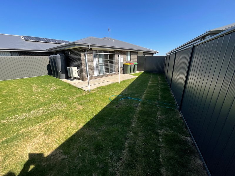 Photo - 99a Evesham Circuit, Tamworth NSW 2340 - Image 11