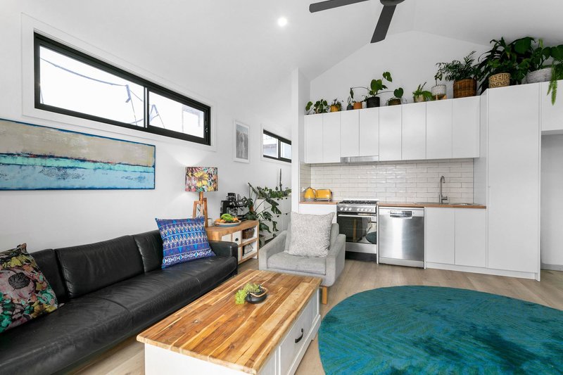 Photo - 9A Bate Avenue, Allambie Heights NSW 2100 - Image 3