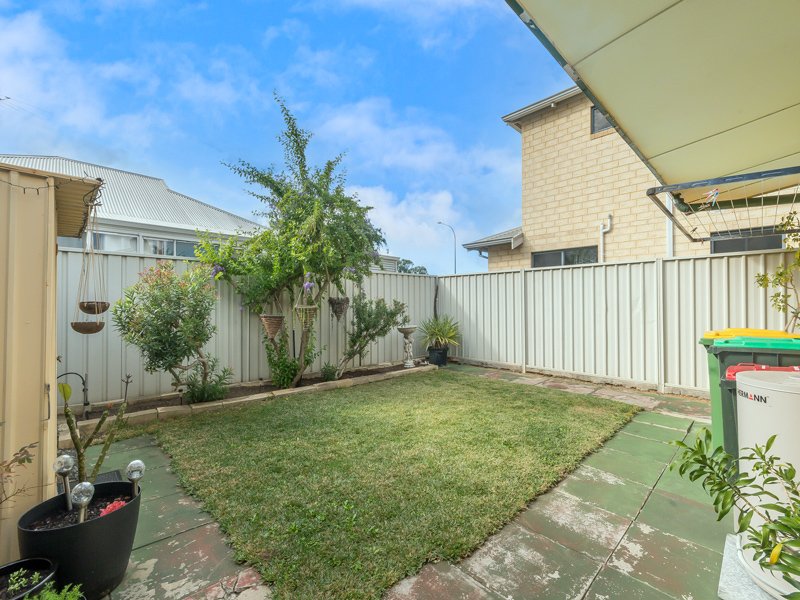 Photo - 9A Bay View Street, Rockingham WA 6168 - Image 4