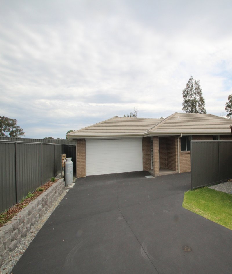 Photo - 9A Bercini Place, Cessnock NSW 2325 - Image 11